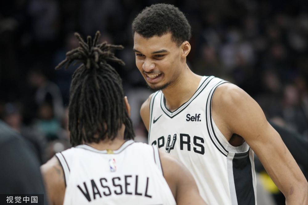 球员适应时 球员适应时